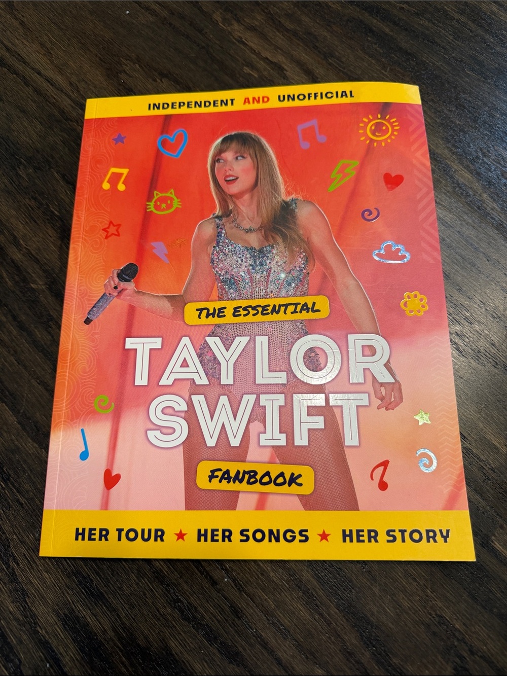 The Essential Taylor Swift Fanbook - Pink & Yellow Cover